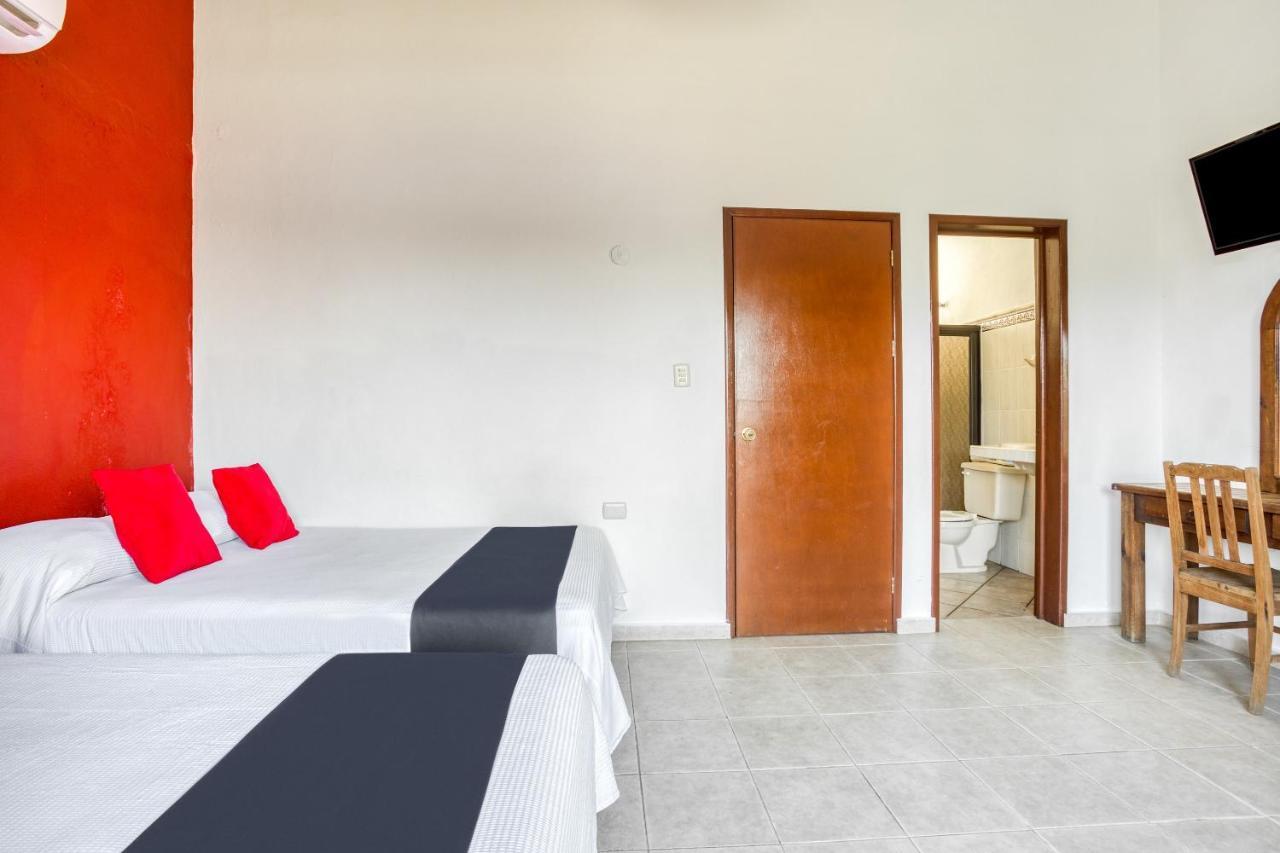 Chac Chi Hotel & Suites Isla Mujeres Exterior photo
